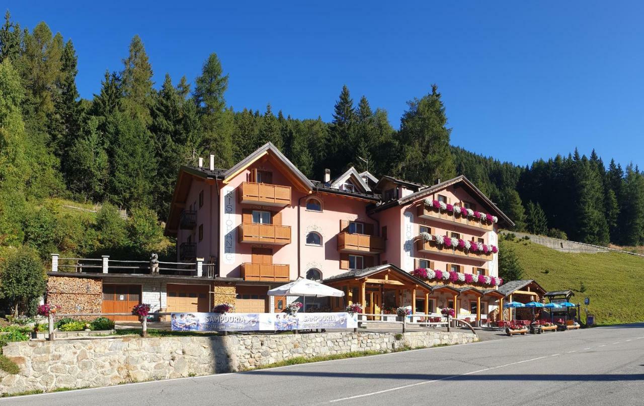 Hotel La Roccia Passo del Tonale Exterior photo